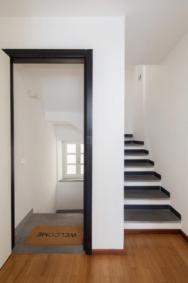 Vicolo Apartment, Pedestrian Centre, 2Bdr, 2,5 Bth, Aircondo, Private Parking, Easy To Train And Ferries, City Life Λα Σπέτσια Εξωτερικό φωτογραφία