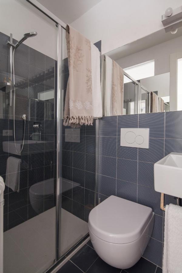 Vicolo Apartment, Pedestrian Centre, 2Bdr, 2,5 Bth, Aircondo, Private Parking, Easy To Train And Ferries, City Life Λα Σπέτσια Εξωτερικό φωτογραφία
