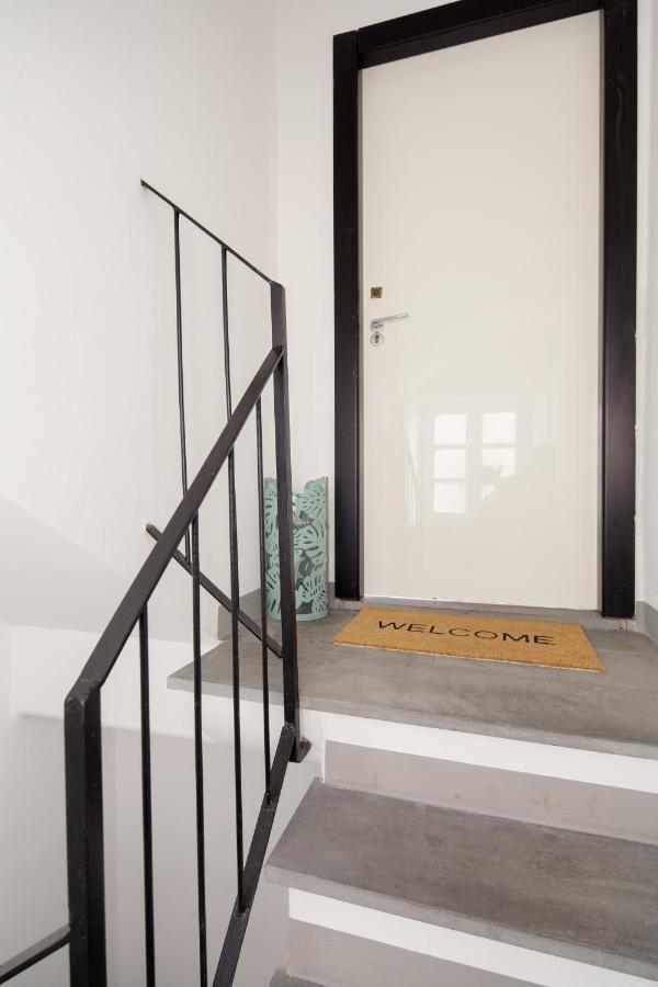 Vicolo Apartment, Pedestrian Centre, 2Bdr, 2,5 Bth, Aircondo, Private Parking, Easy To Train And Ferries, City Life Λα Σπέτσια Εξωτερικό φωτογραφία